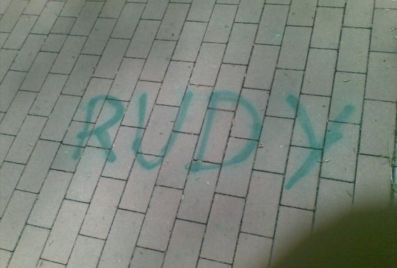 Usuwanie graffiti 3-16