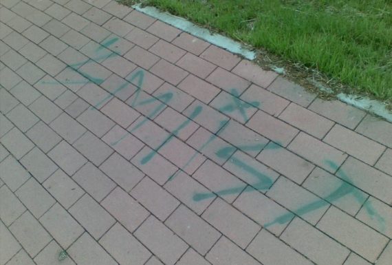 Usuwanie graffiti 3-21