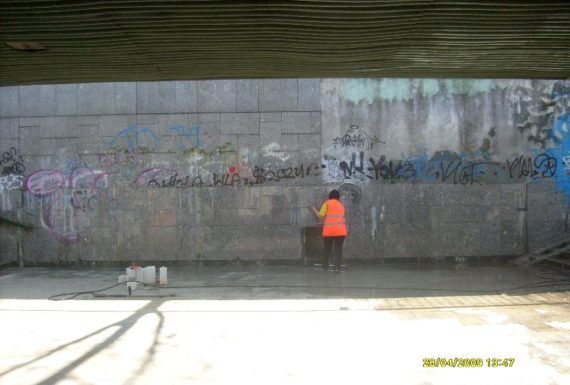 Usuwanie graffiti - 16 - 11