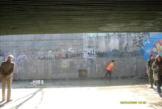 Usuwanie graffiti - 16 - 12