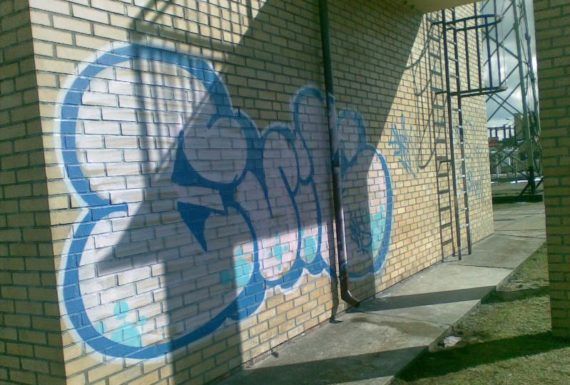 Usuwanie graffiti 5-16