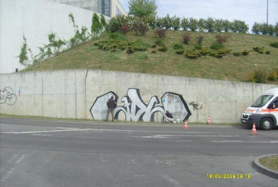 Usuwanie graffiti - 9 - 13